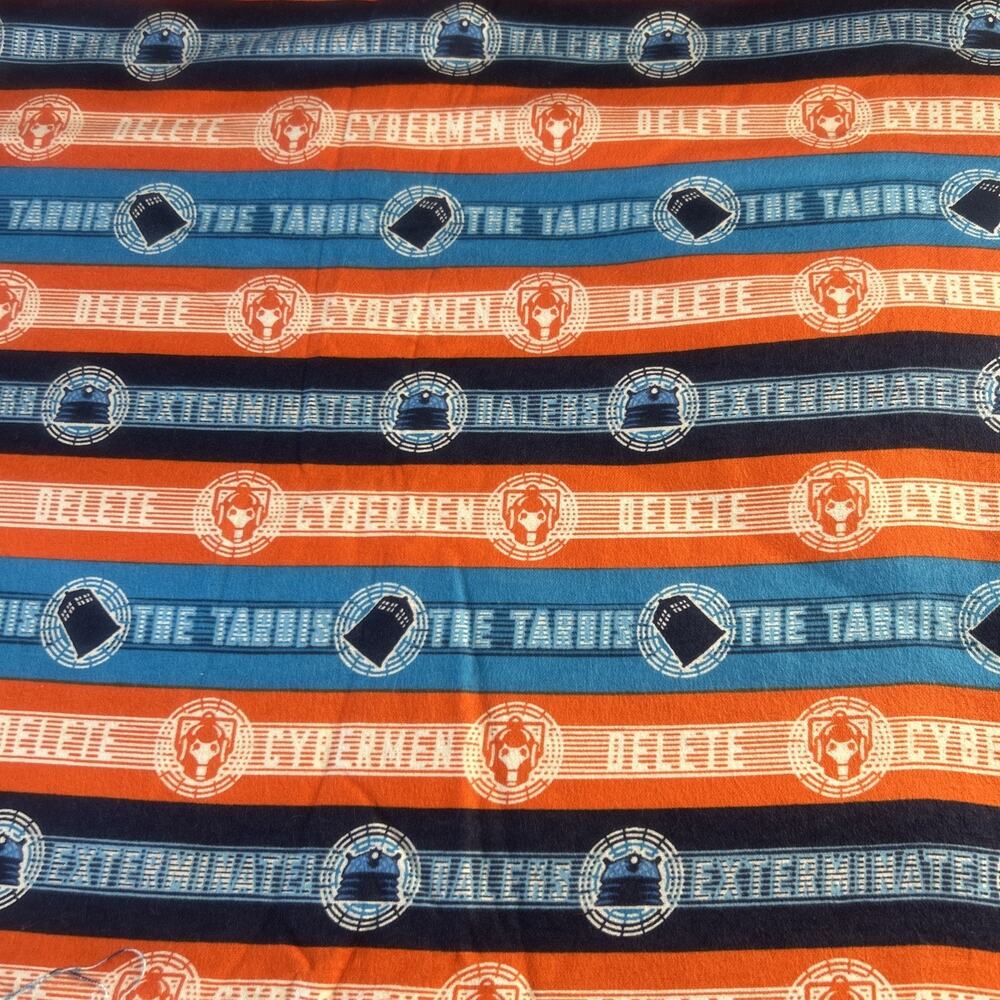 Doctor Who Flannel Fabric 154x42 TARDIS Dalek Cyberman BBC 2012 Licensed